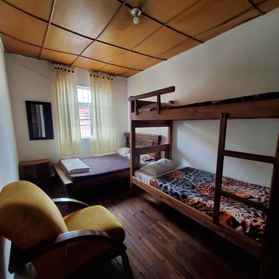 Hostal Cq Chapinero Bogotá Kültér fotó
